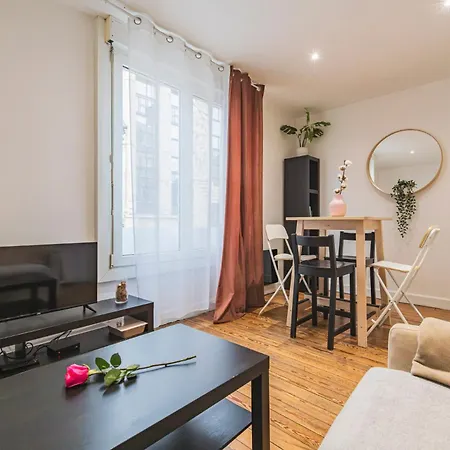 Apartment Cosy Proche Cathedrale Reims