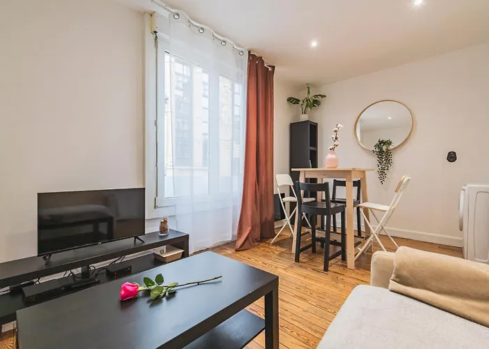 Apartment Cosy Proche Cathedrale Reims